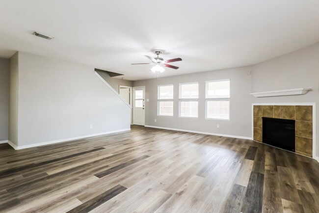 Building Photo - 20806 Fox Trot Ct