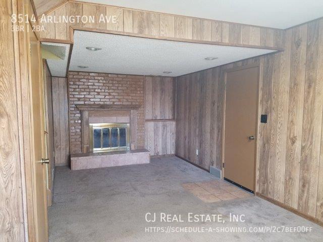 Foto del edificio - 8514 Arlington Ave