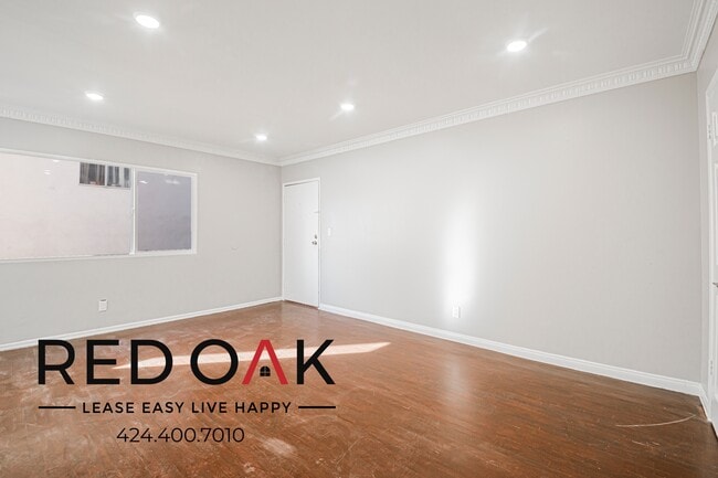 Foto del edificio - 436 Normandie Pl