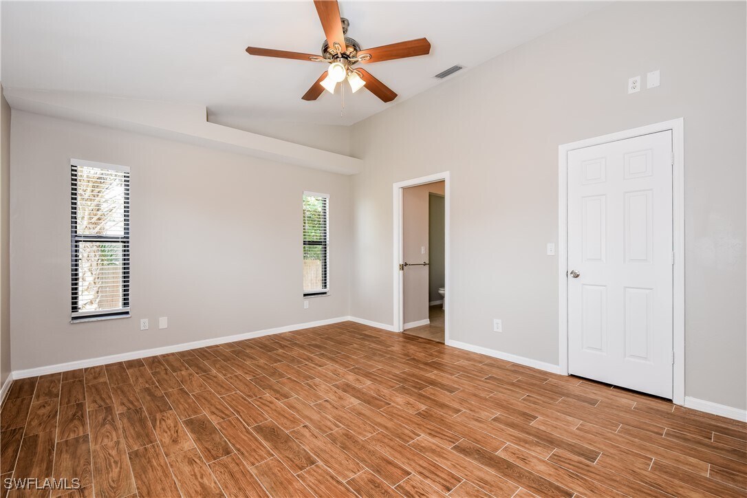 Foto principal - 18484 Sarasota Rd