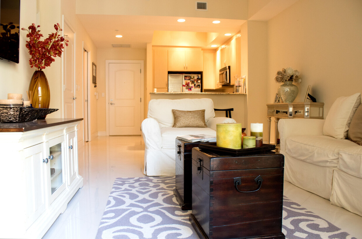 Foto principal - 701 S Olive Ave