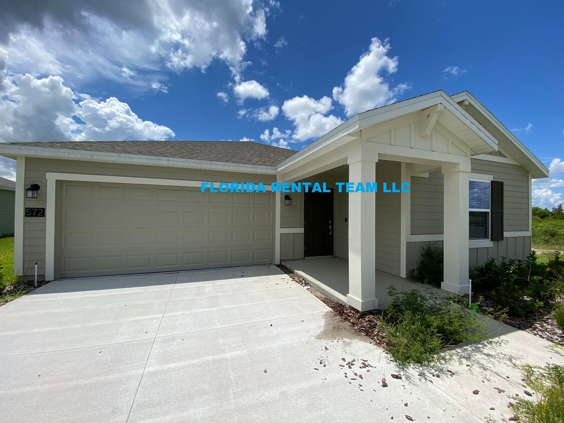 Primary Photo - 3/2 Haines City Home with new floors