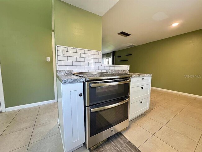Foto del edificio - 12301 N 58th St