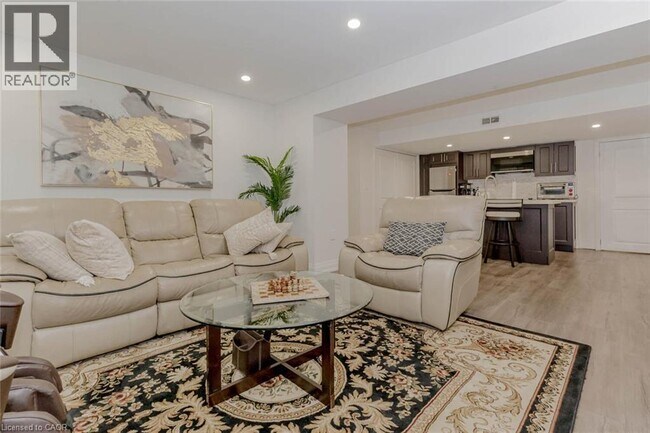 Building Photo - 3321 Mintwood Cir