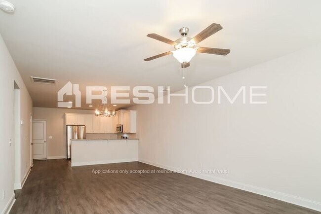 Building Photo - HOME FOR RENT!!