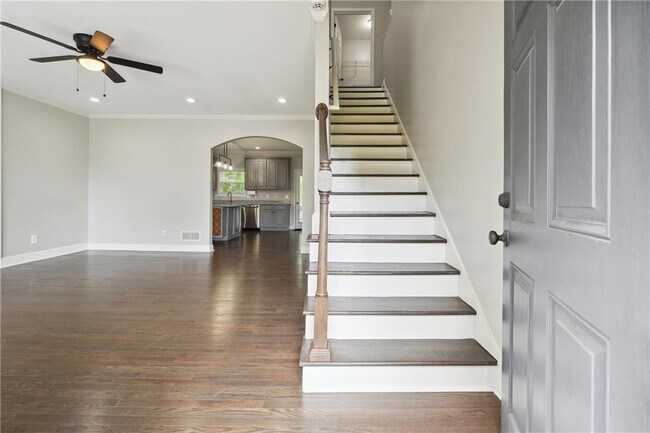 Foto del edificio - 425 Hearthstone Way