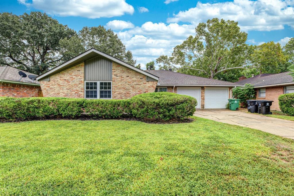 Foto principal - 6119 Shadow Crest St