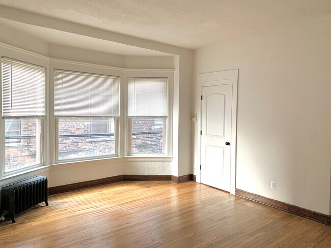 Foto del edificio - 620 W Forest Ave