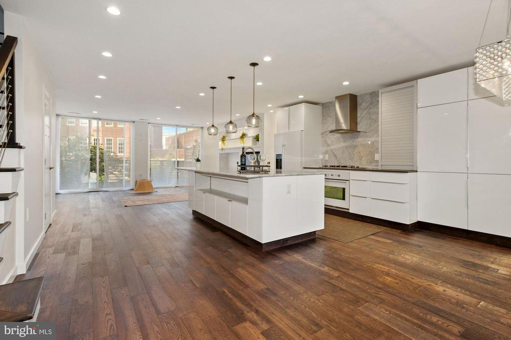 Foto principal - 929 T St NW