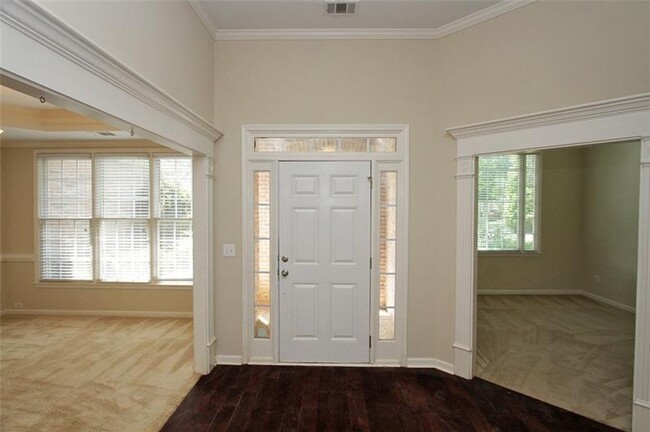 Foto del edificio - 1591 Heathermoor Way