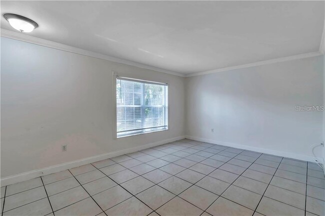 Building Photo - 306 S Fremont Ave