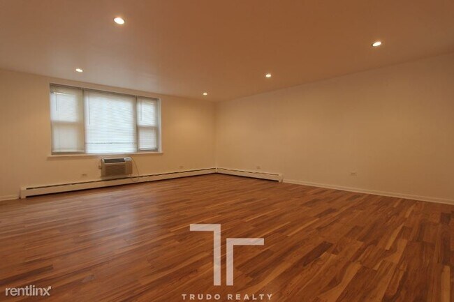 Foto del edificio - 3161 N Cambridge Ave