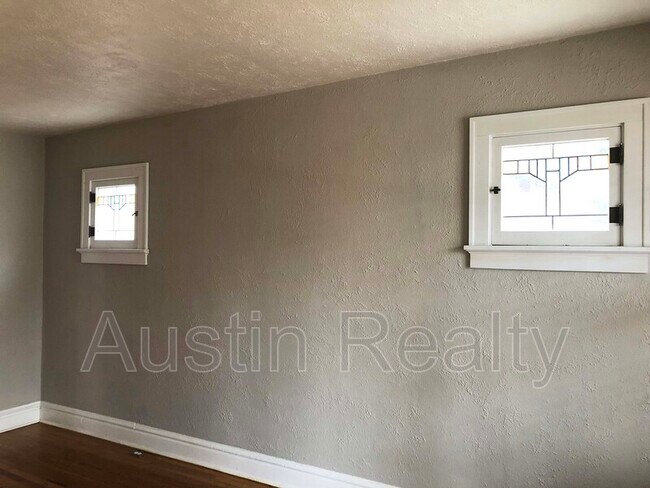 Foto del edificio - 5822 W Park Ave