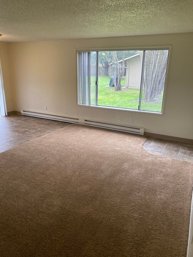 Foto del edificio - (473) Walnut Duplex - 2 Bedroom / 1 Bathroom