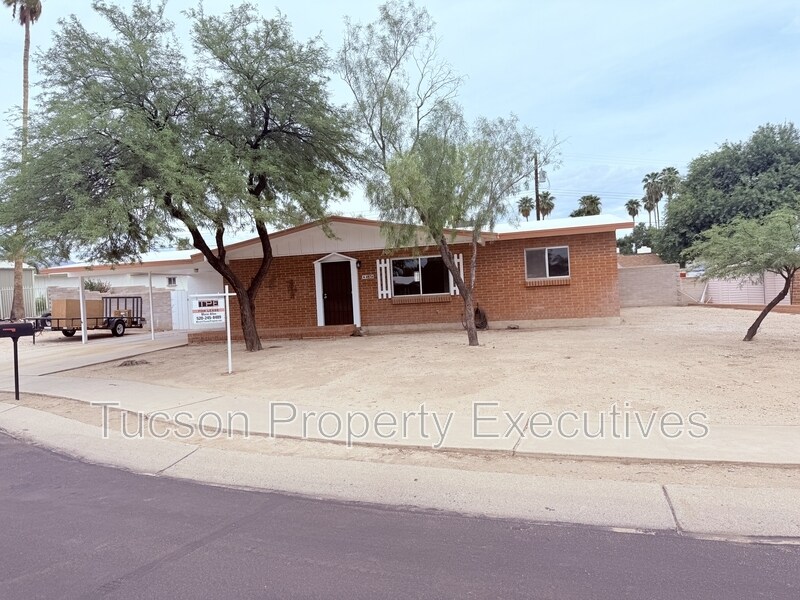 Photo - 4834 North Los Altos Place