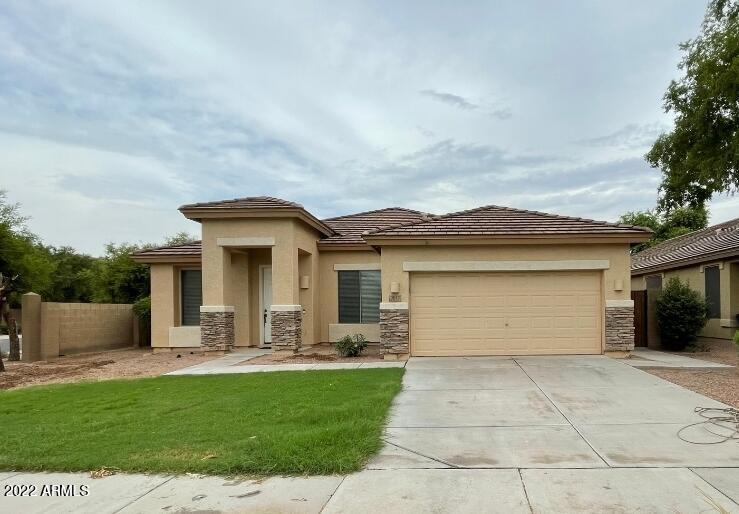 Foto principal - 3077 E Kingbird Pl