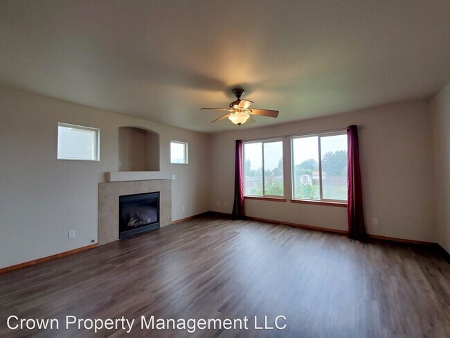 Foto del edificio - 3 br, 2.5 bath House - 3708 W 19th Ct