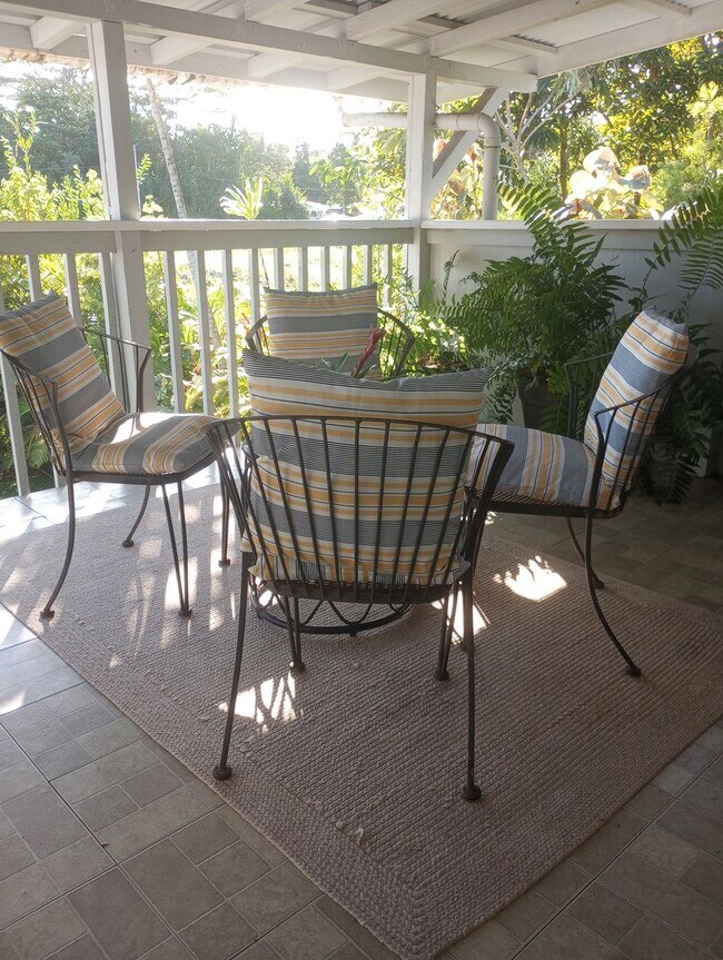 Foto del edificio - 1bd & 1 1/2 ba Fully Furnished & Move in Ready & all appliances included