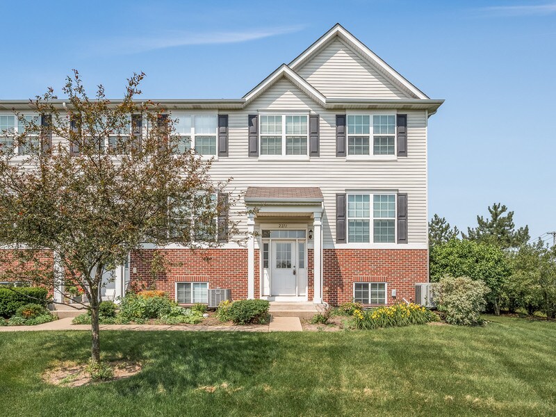 Foto principal - 2271 Beresford Dr