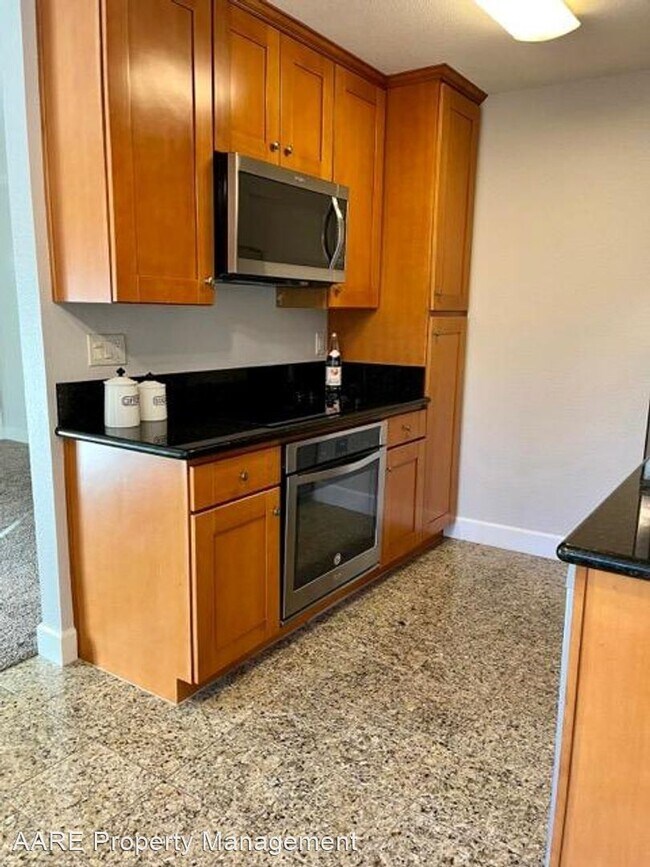 Building Photo - 1 br, 1 bath House - 8680 Via Mallorca F