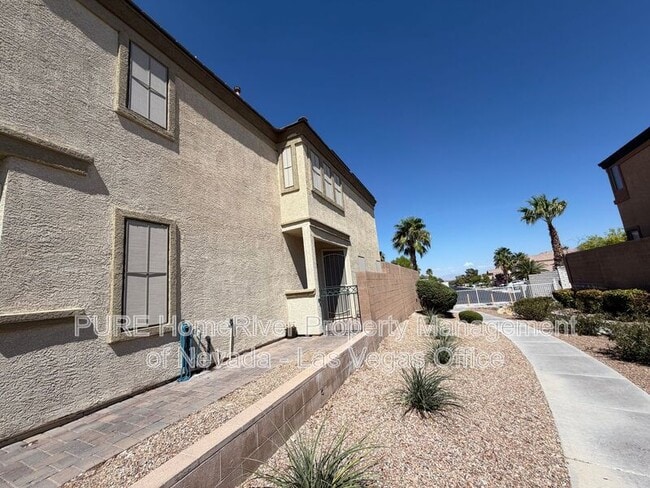 Building Photo - 8304 Strawberry Spring St