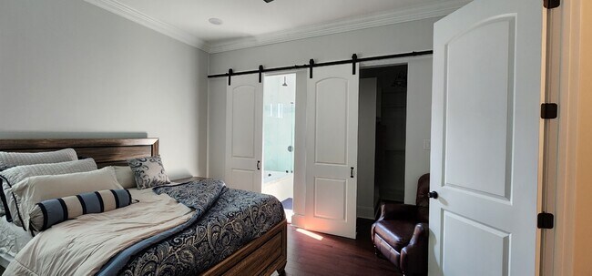 Dormitorio principal - Queen - 3019 Delachaise St