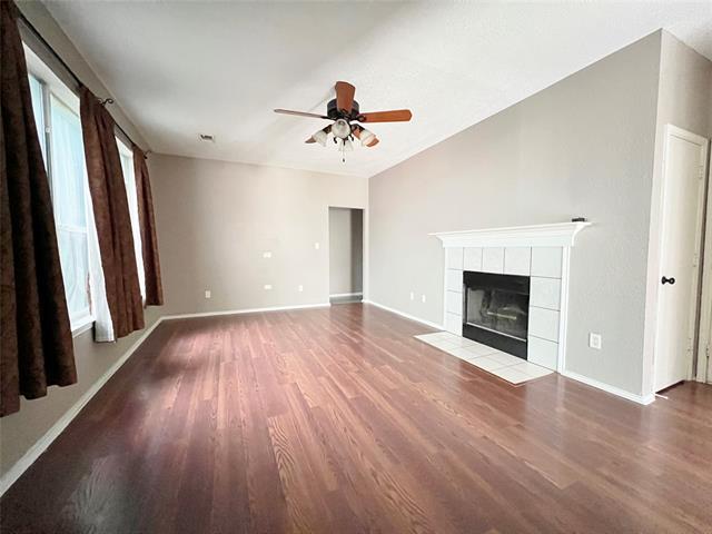 Foto del edificio - 2809 Newport Ave