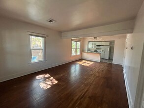 Building Photo - 1505 W Pierce St