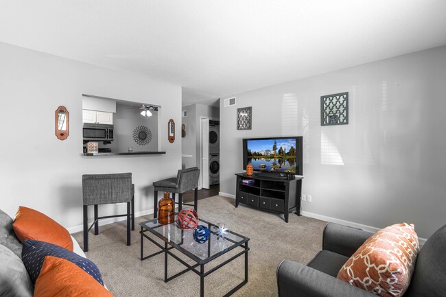 Living Room - Estes Park - Students save up to 10%!