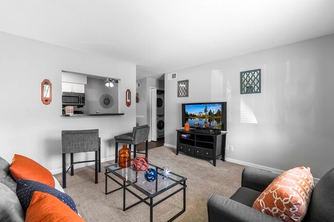 Living Room - Estes Park - Students Save Up To 10%! Apartments