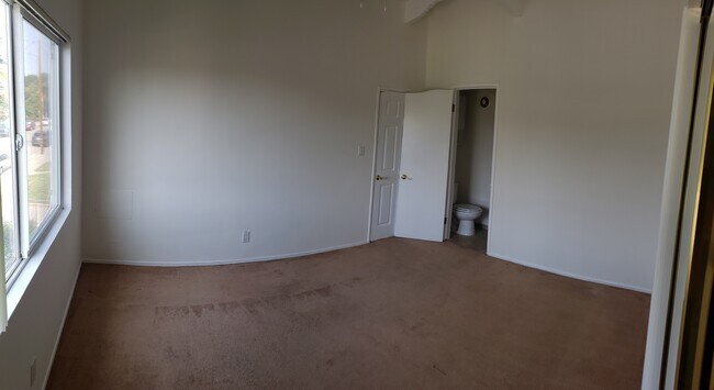 Building Photo - 4054 Wade St