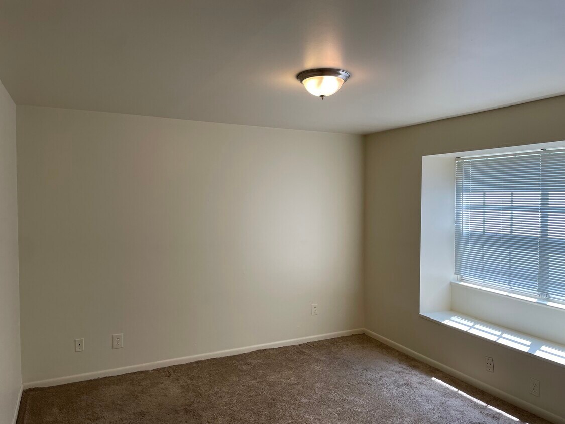 Building Photo - High Line