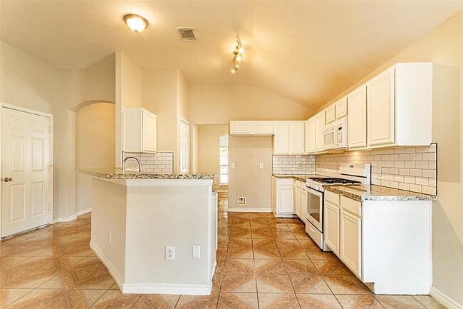 Building Photo - 19346 Otter Trail Ct