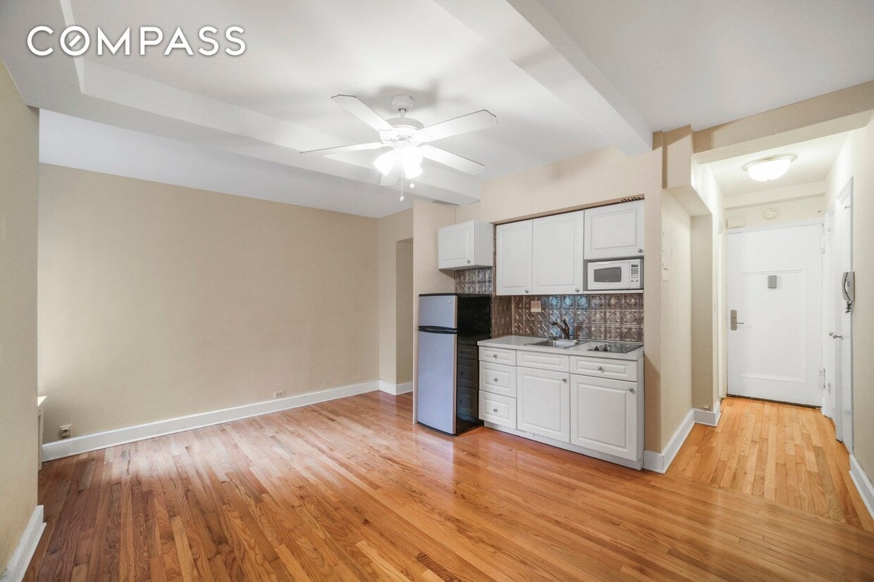 25 Tudor City Pl Unit 609, New York, NY 10017 Room for Rent in New