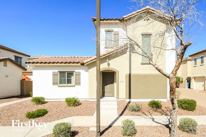 Primary Photo - 4680 E Laurel Ave