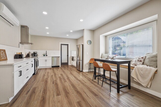 Foto del edificio - 1311 S Adams St