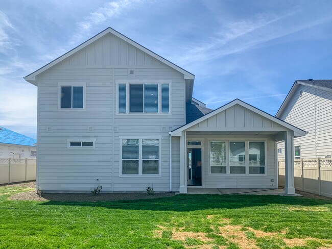 Building Photo - 3846 W Lesina Dr