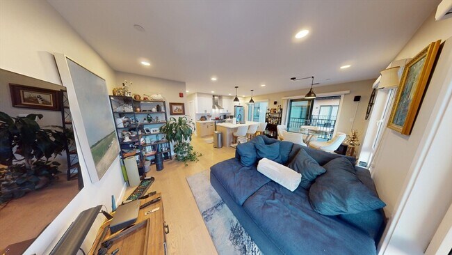 Foto del edificio - 457 W Broadway