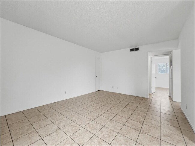 Foto del edificio - 3427 Willowrun Dr