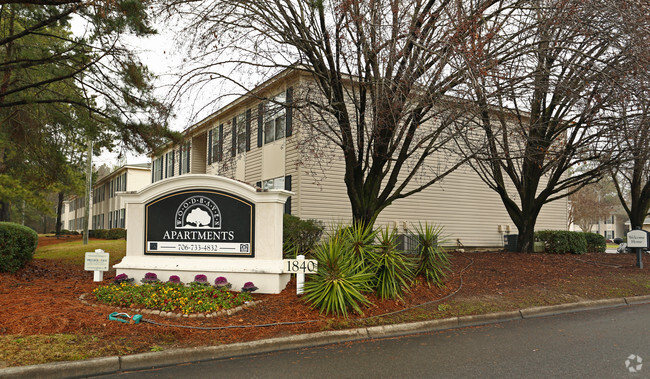 Building Photo - Woodhaven Apartments