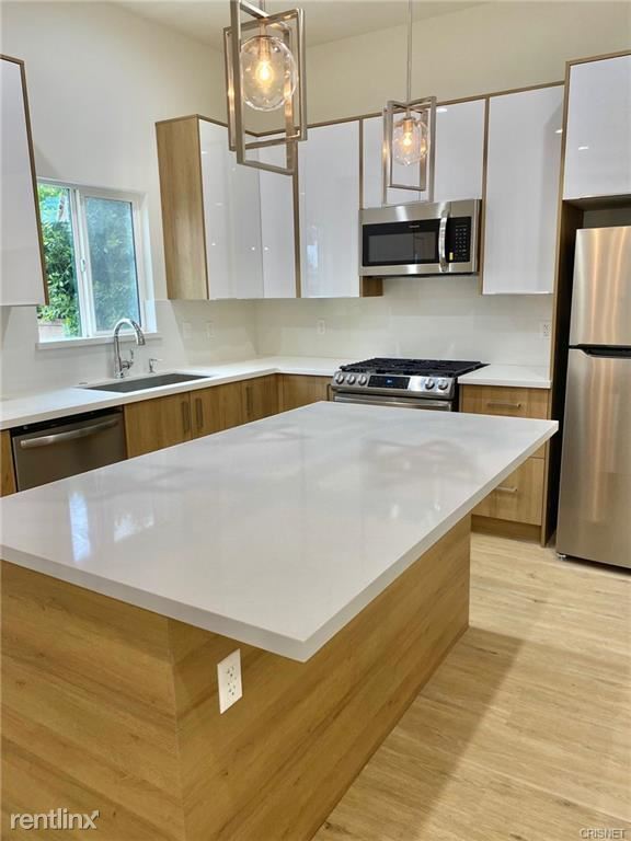 Foto del edificio - 2 br, 1 bath House - 17501 Strathern St