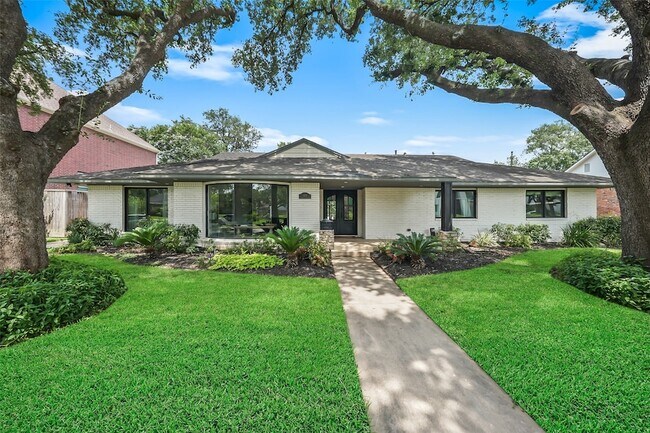 Building Photo - 9411 Endicott Ln
