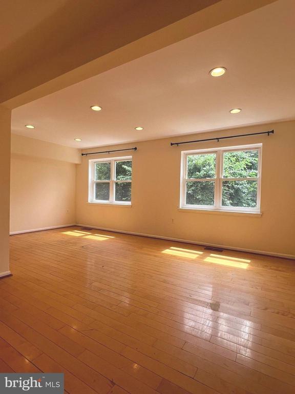 Building Photo - 2831 Hogan Ct