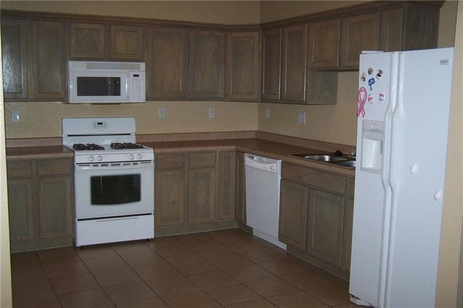 Building Photo - 4213 Volcanic Ave