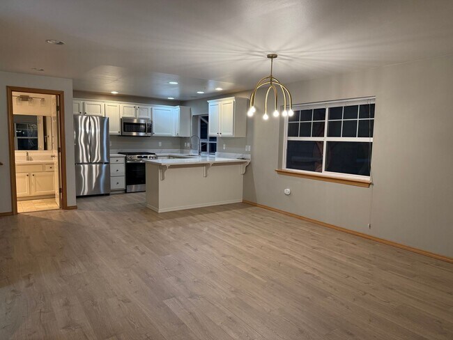 Foto del edificio - Updated 3 beds/ 2 bath townhome for rent!