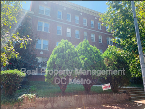 Building Photo - 815 Maryland Ave NE
