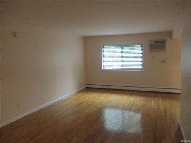Building Photo - 15 Brevoort Dr