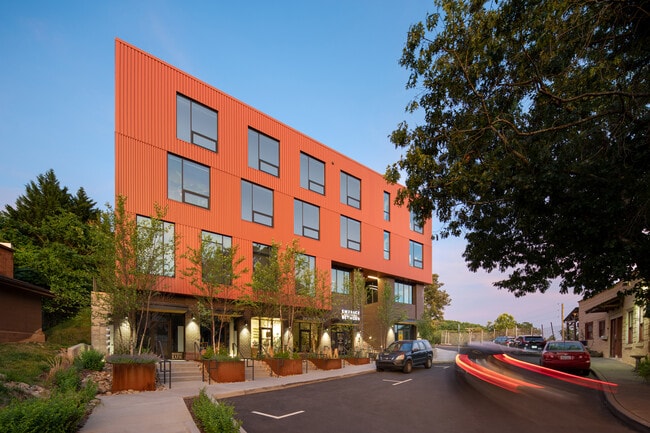 Building Photo - Radview Apartments