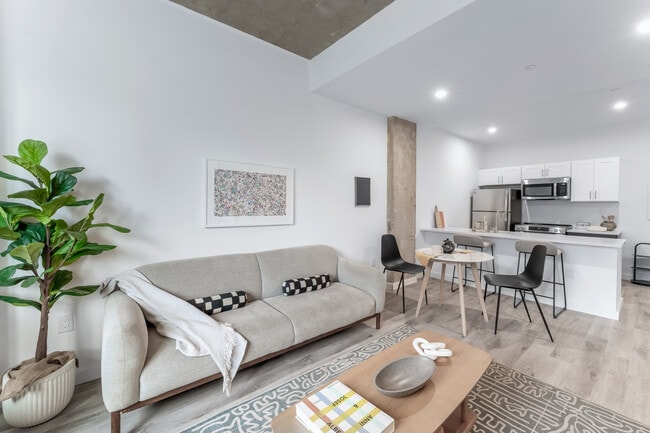 Unit 2J - 1BD - The Mercer