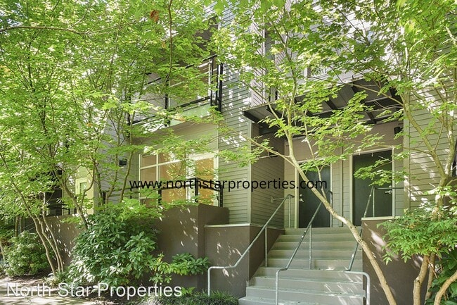 Building Photo - 2 br, 2 bath House - 2327 NW Northrup St. #5